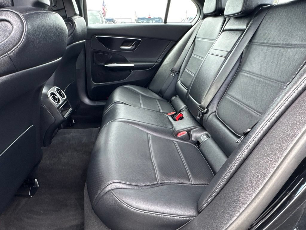 Used 2022 Mercedes-Benz C 300 Sedan image 38