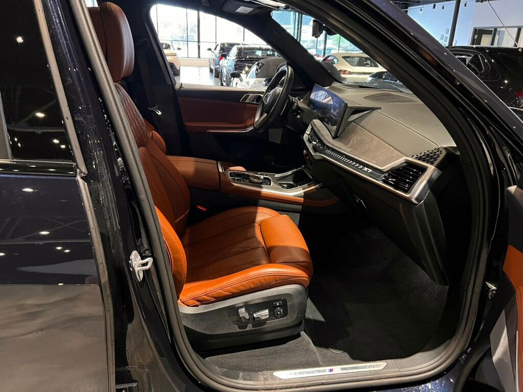 Used 2024 BMW X7 xDrive40i w/ M Sport Package image 25