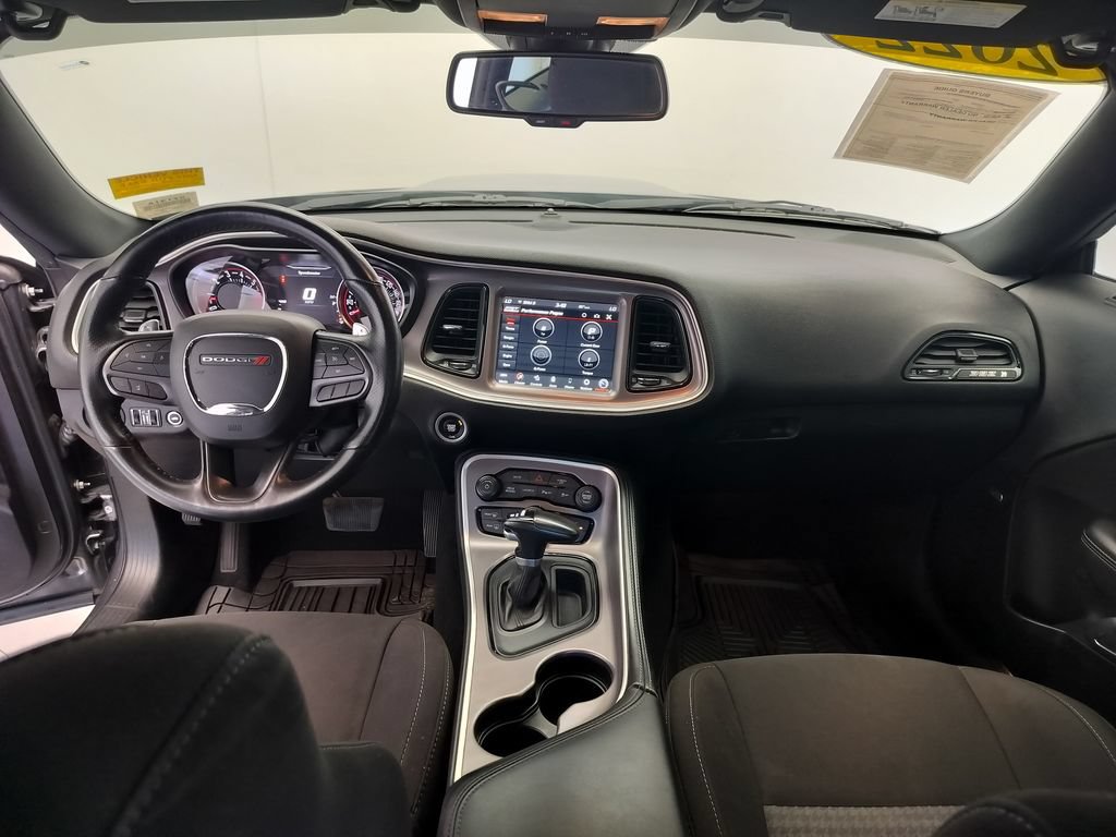 Used 2022 Dodge Challenger R/T Scat Pack RWD image 11