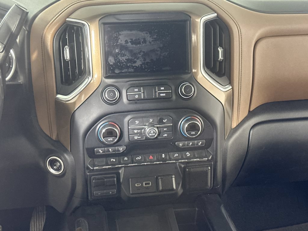 Used 2019 Chevrolet Silverado 1500 High Country w/ Z71 Off-Road Package AWD/4WD image 19