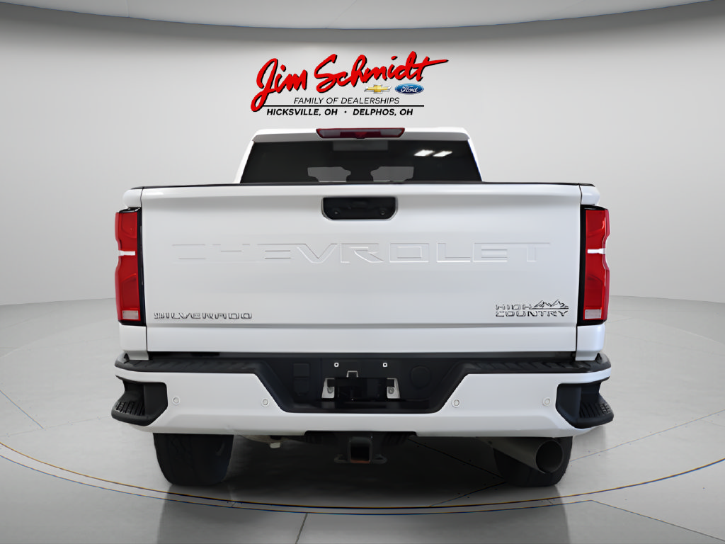 Used 2025 Chevrolet Silverado 2500 High Country AWD/4WD image 5