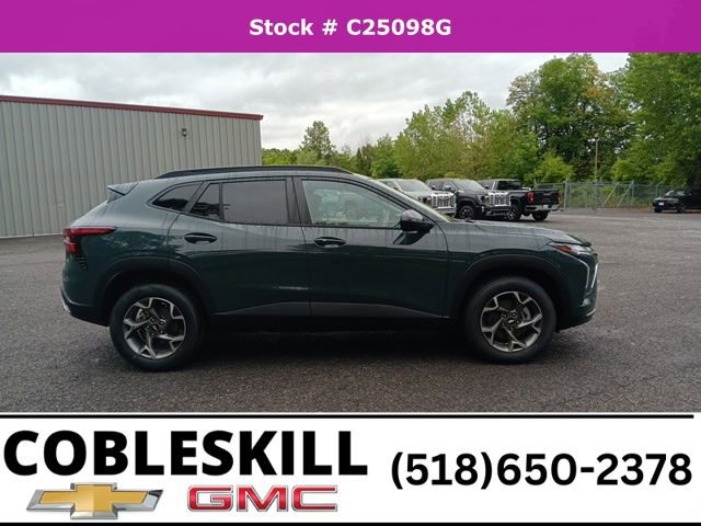 New 2025 Chevrolet Trax LT w/ Driver Confidence Package image 2