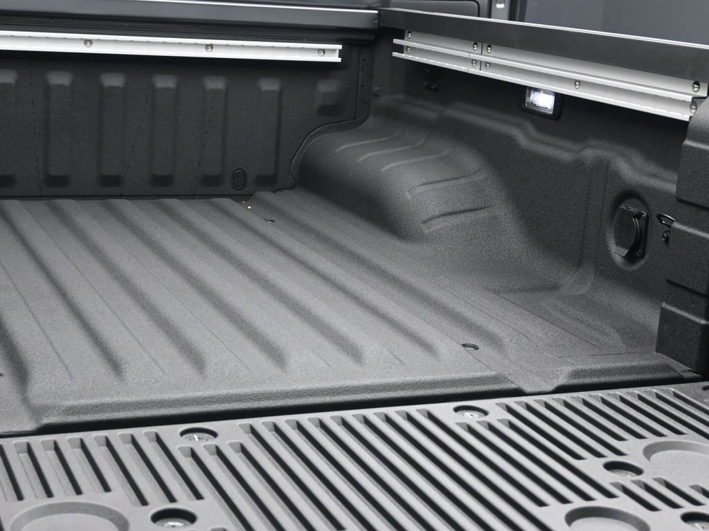 New 2026 Nissan Frontier SV image 22