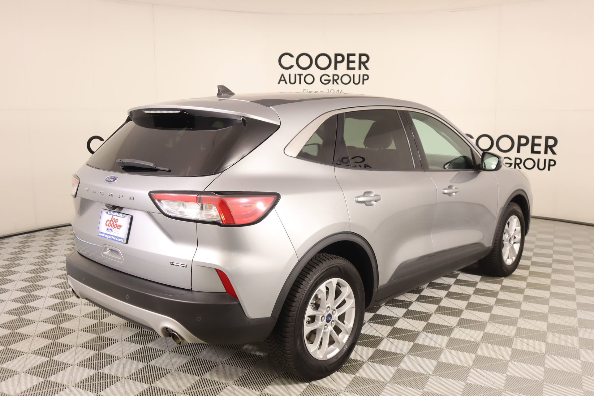 Used 2021 Ford Escape SE image 19