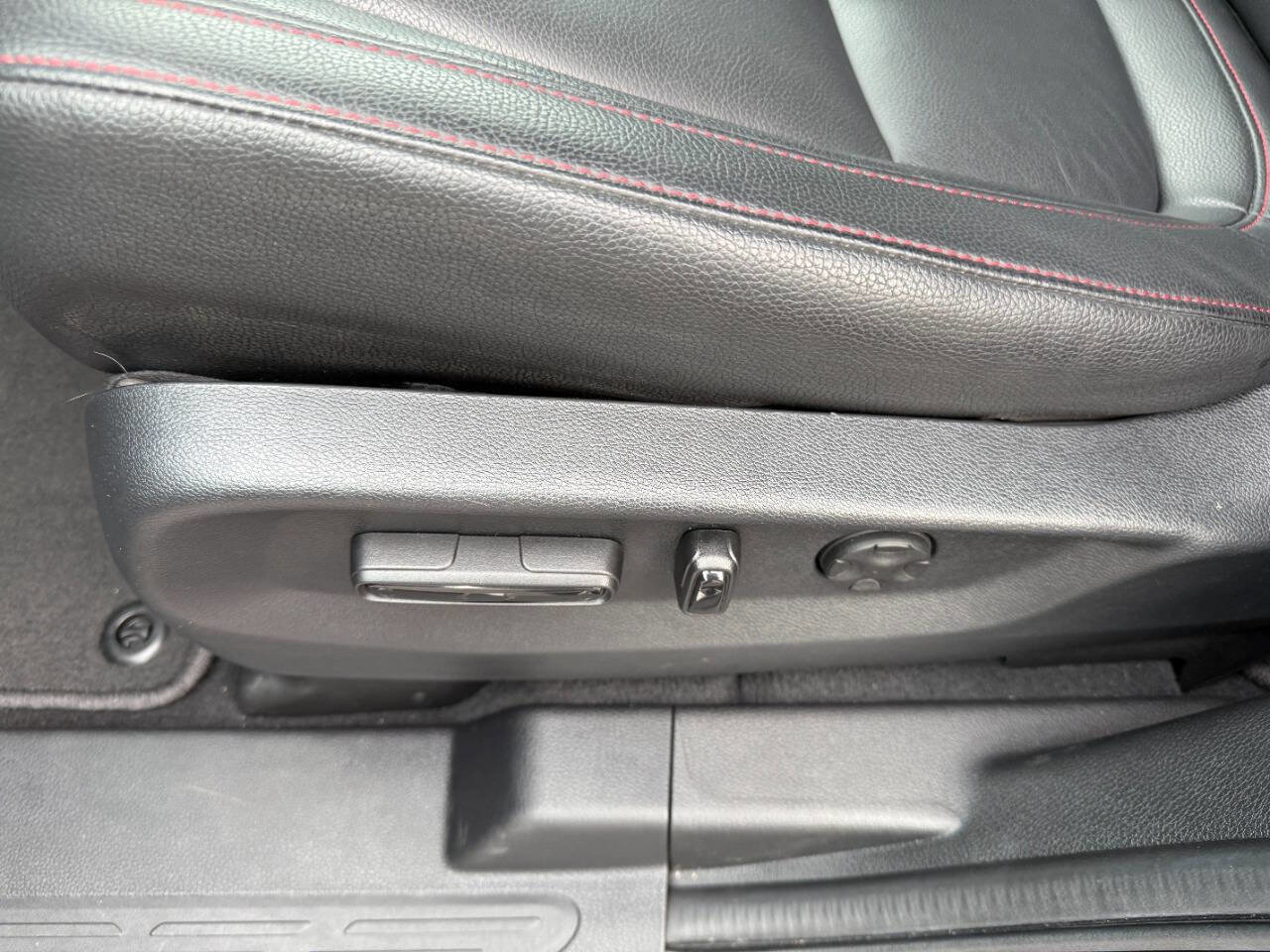 Used 2025 Honda Odyssey Sport-L image 34