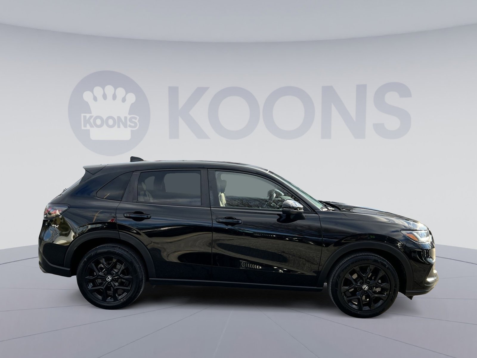 Used 2023 Honda HR-V Sport image 8