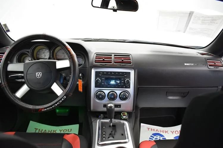 Used 2010 Dodge Challenger SE RWD image 16