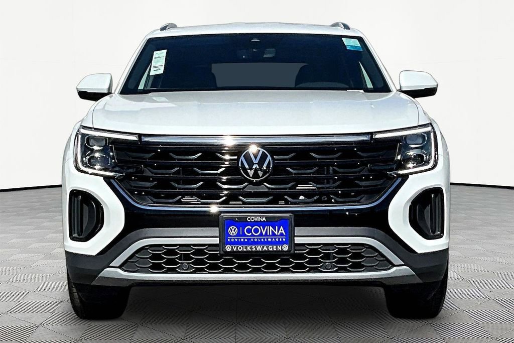 New 2026 Volkswagen Atlas Cross Sport SE image 2