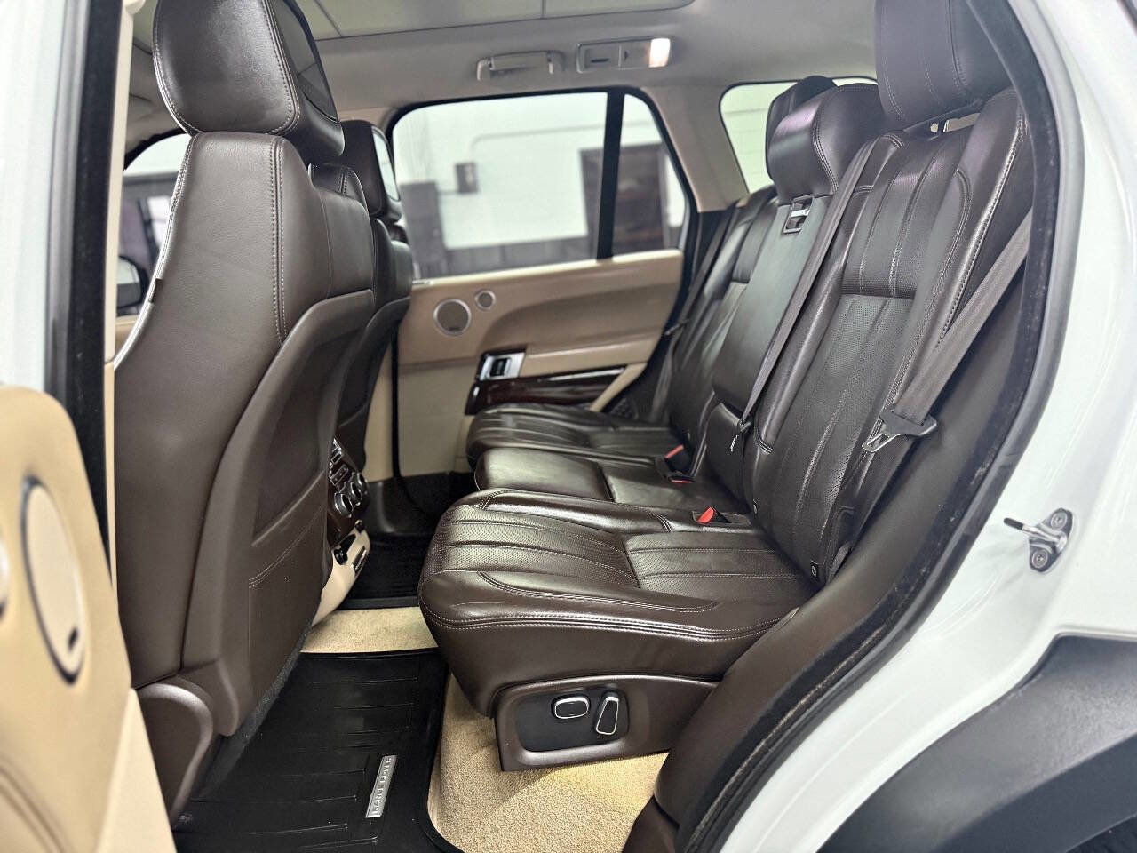 Used 2014 Land Rover Range Rover Supercharged image 7
