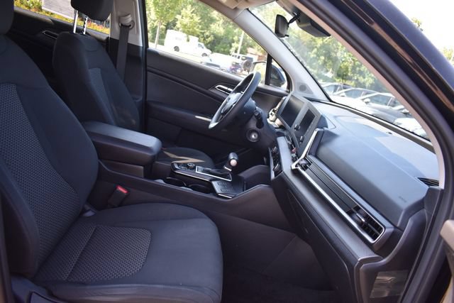 Certified 2023 Kia Sportage LX FWD image 12