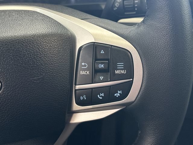 Used 2023 Ford Explorer XLT w/ Equipment Group 202A AWD/4WD image 33