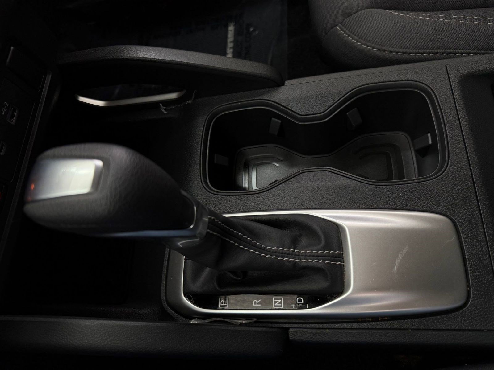 Used 2025 Nissan Frontier SV image 26