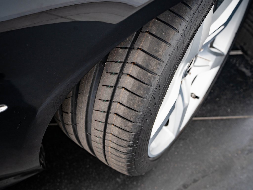 Used 2017 Mercedes-Benz SL 550 image 40