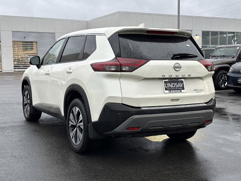 Used 2023 Nissan Rogue SV AWD/4WD image 5