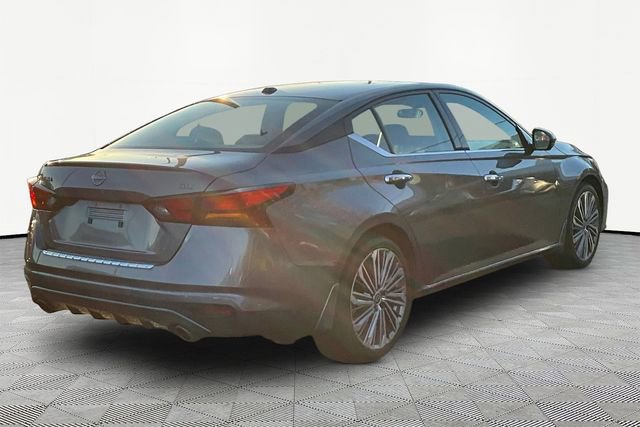 Used 2023 Nissan Altima 2.5 SL image 5