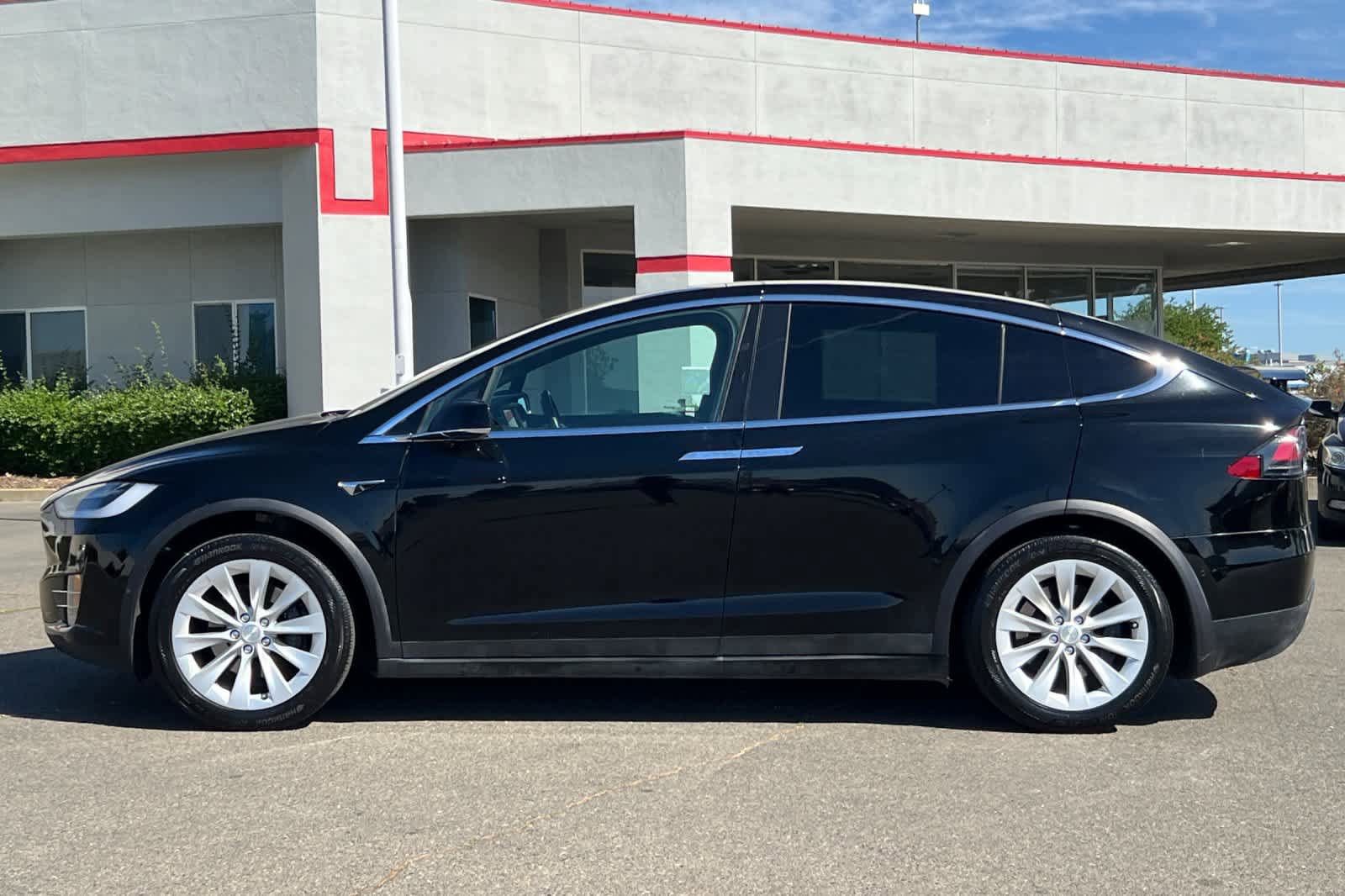 Used 2019 Tesla Model X Long Range image 9