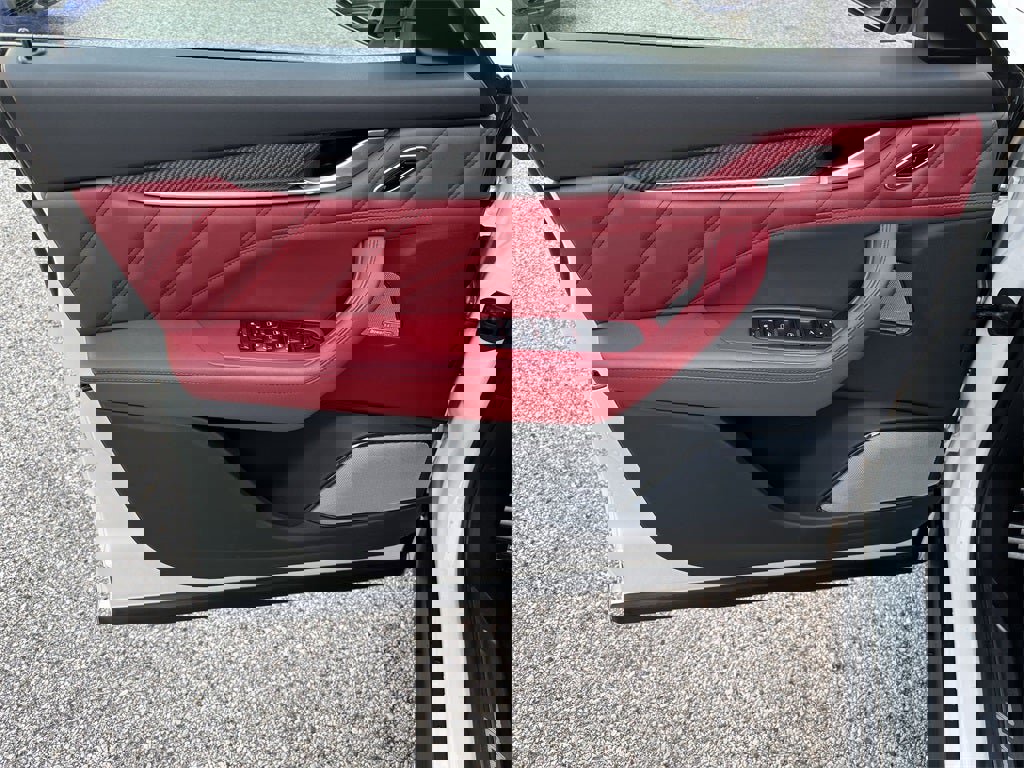 Used 2023 Maserati Levante Trofeo image 60