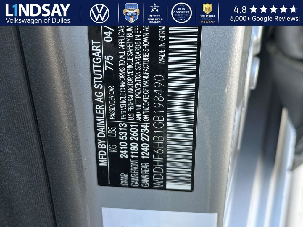 Used 2016 Mercedes-Benz E 400 4MATIC Sedan image 25