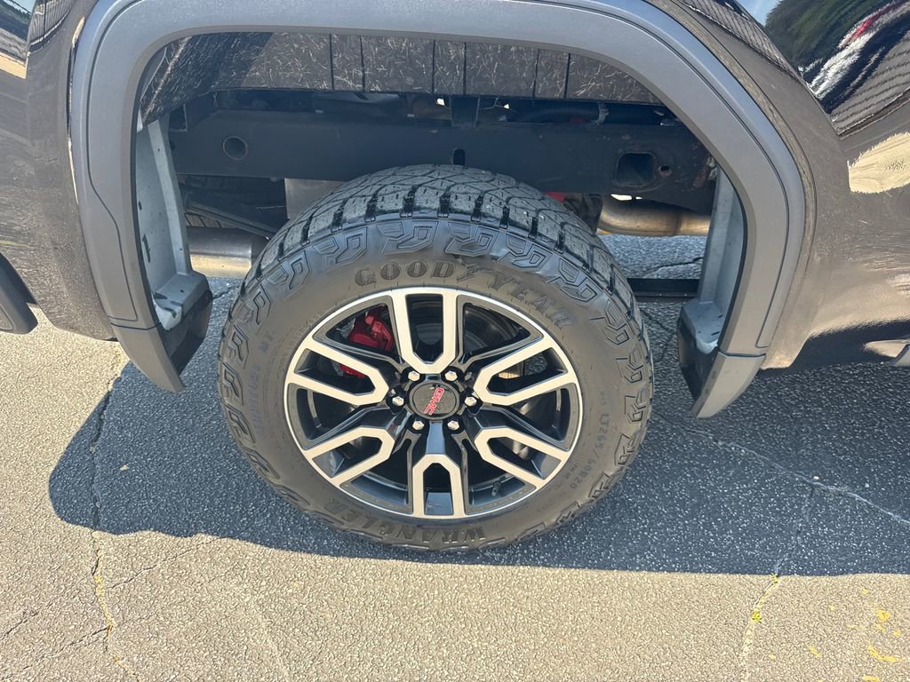 Used 2023 GMC Sierra 1500 AT4 w/ AT4 Premium Package AWD/4WD image 18