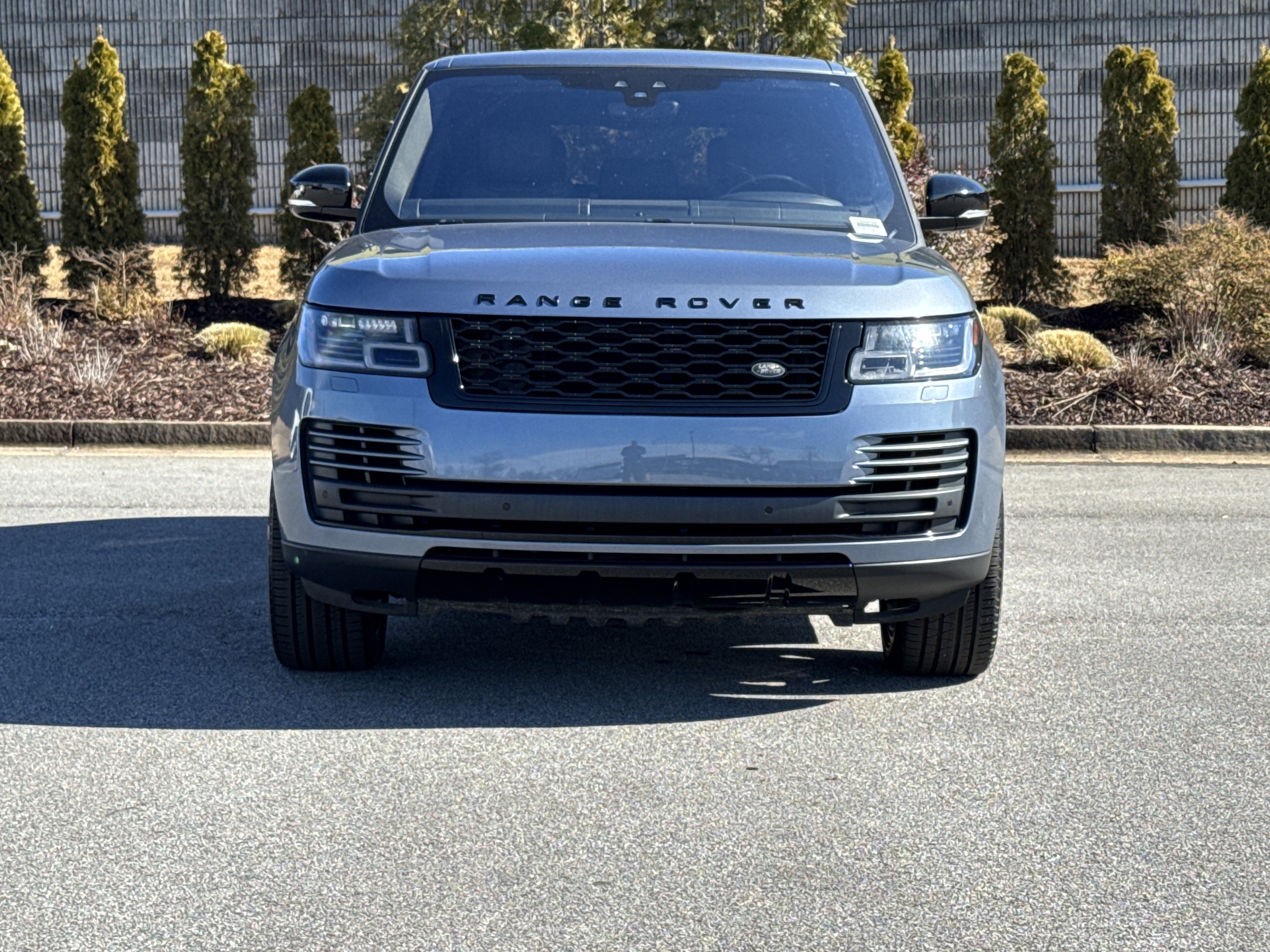 Used 2021 Land Rover Range Rover image 3