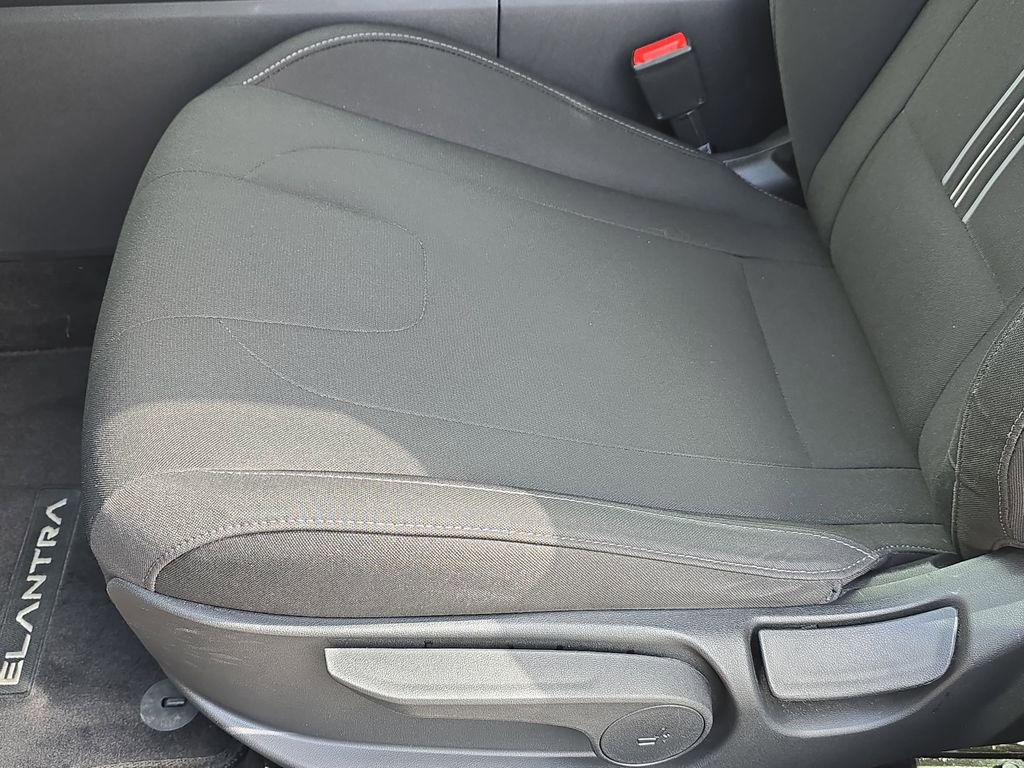Certified 2023 Hyundai Elantra SEL image 26