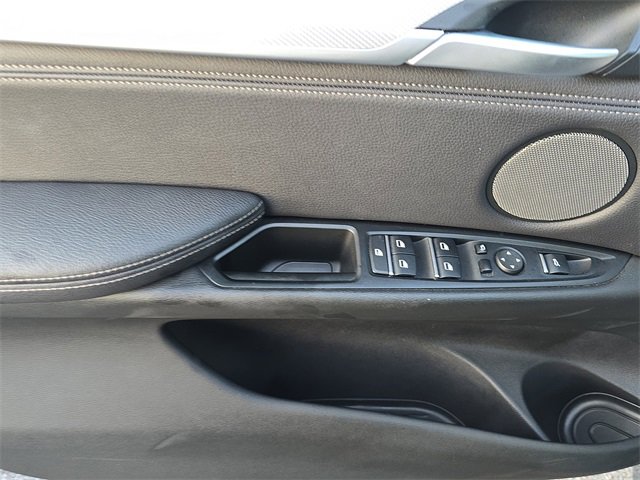 Used 2019 BMW X6 sDrive35i w/ M Sport Package image 17