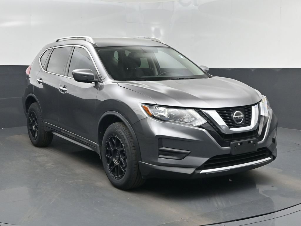 Used 2018 Nissan Rogue SV image 8