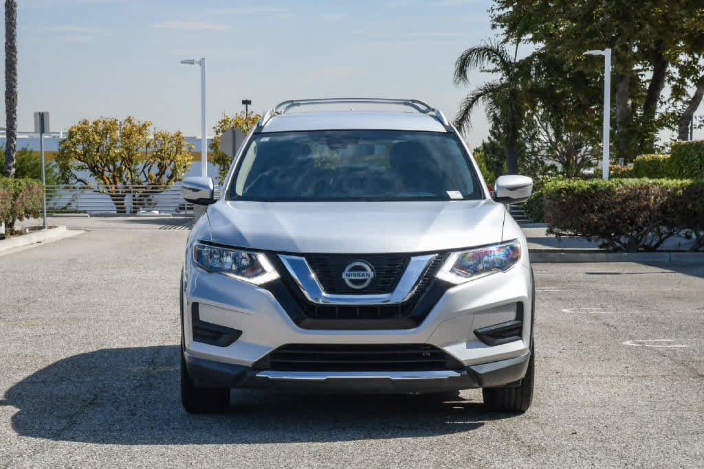 Used 2019 Nissan Rogue S w/ Special Edition Package FWD image 2