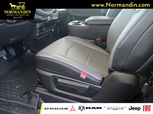 New 2026 RAM 2500 Tradesman w/ Chrome Appearance Group RWD image 6