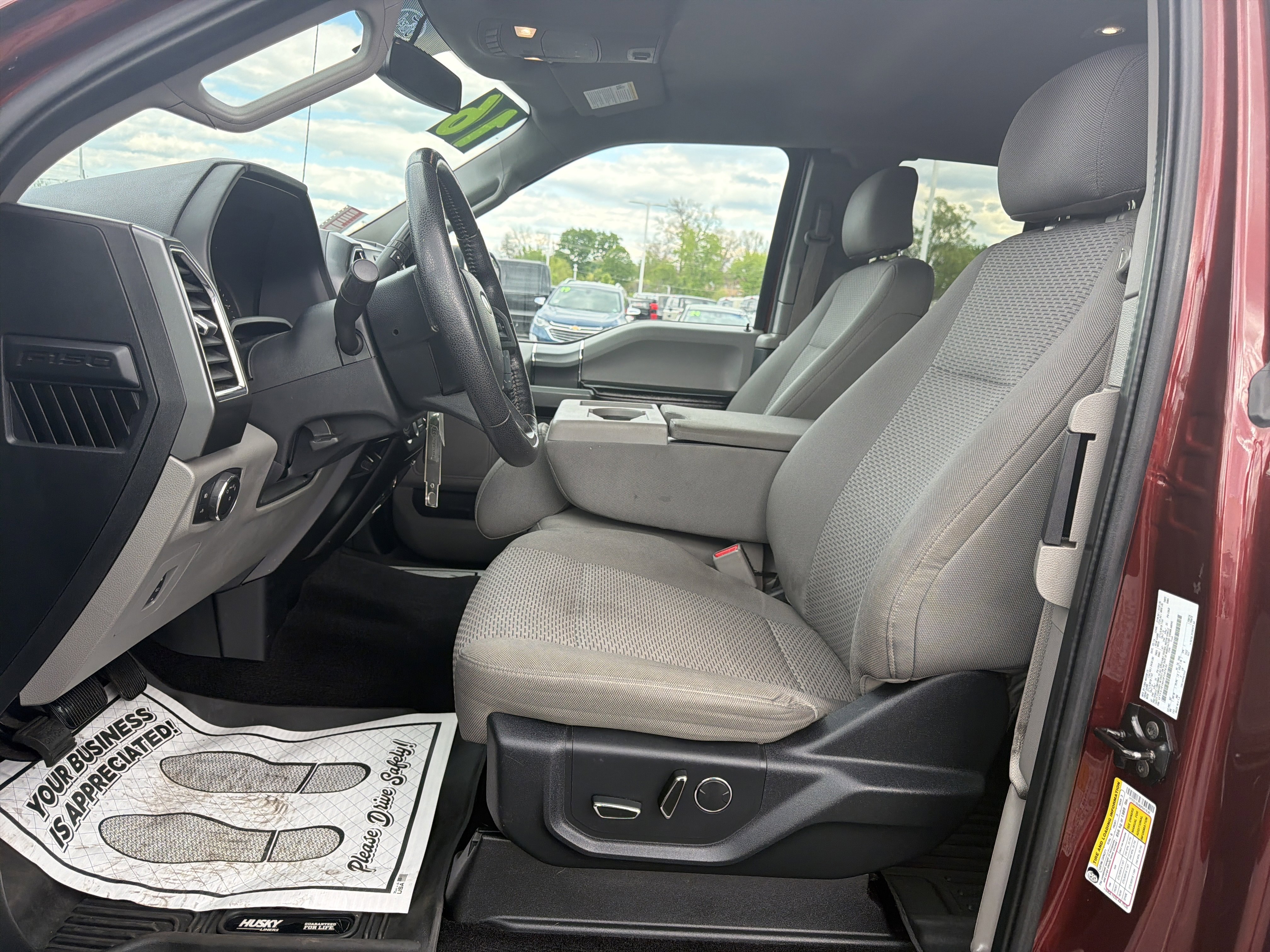 Used 2016 Ford F150 XLT w/ Equipment Group 302A Luxury AWD/4WD image 10