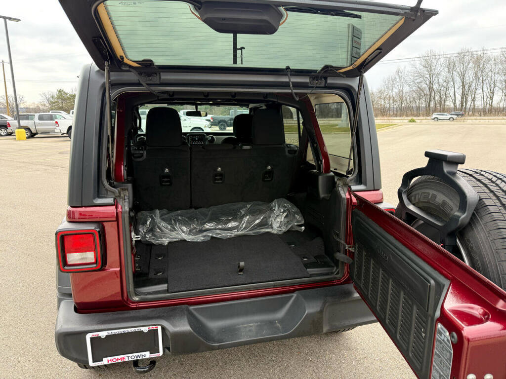 Used 2021 Jeep Wrangler Unlimited Sport image 12