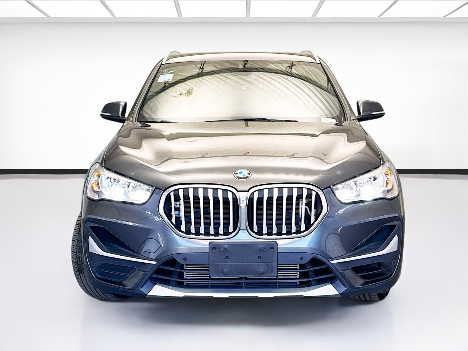 Used 2022 BMW X1 sDrive28i w/ Convenience Package image 2