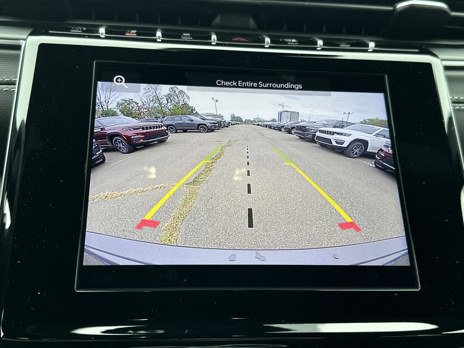 New 2025 Jeep Grand Cherokee Laredo X w/ Luxury Tech Group I image 19