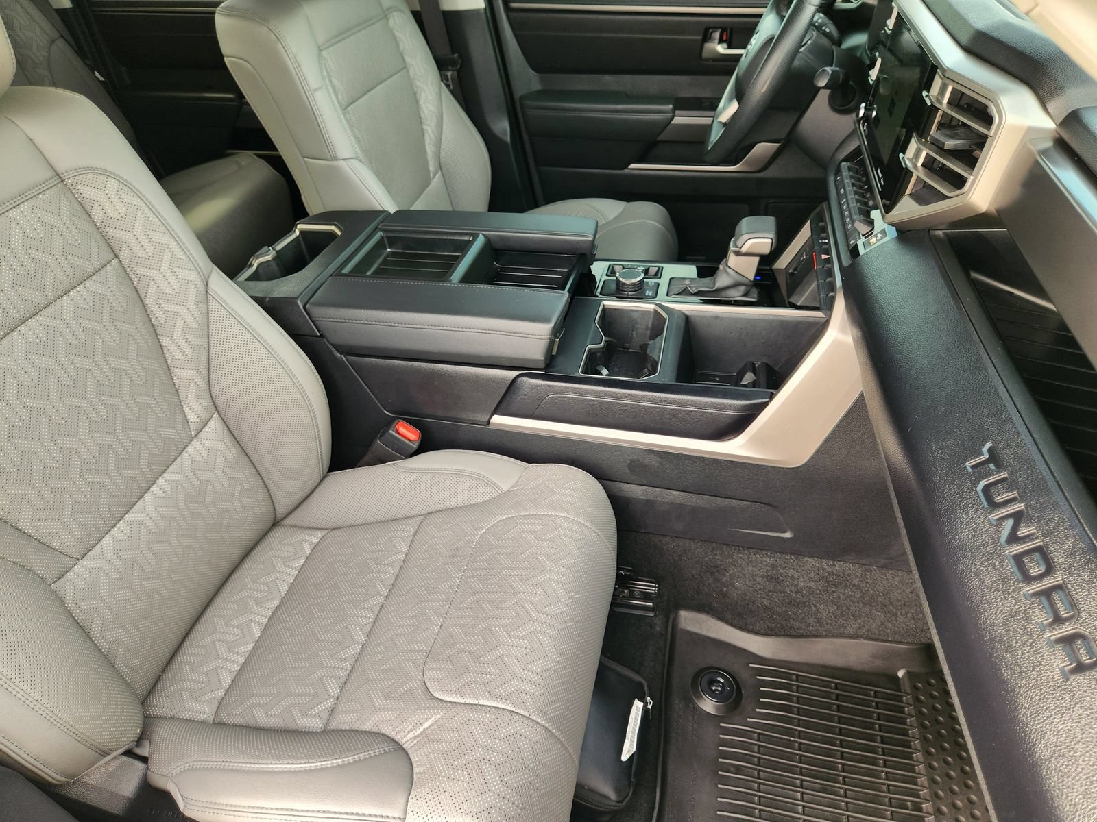 Used 2024 Toyota Tundra SR5 w/ SR5 Premium Package AWD/4WD image 16