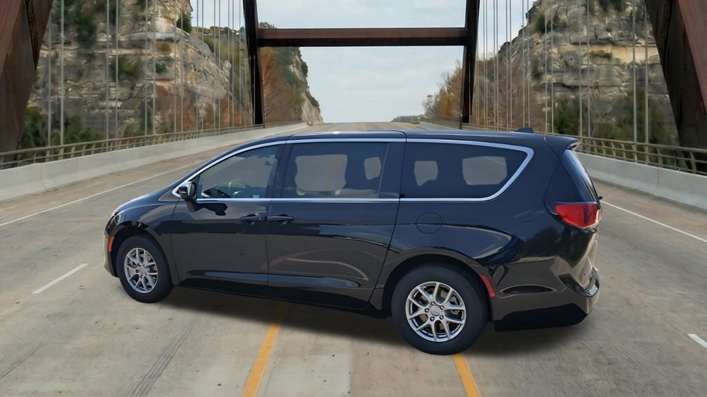 New 2026 Chrysler Voyager LX FWD image 7
