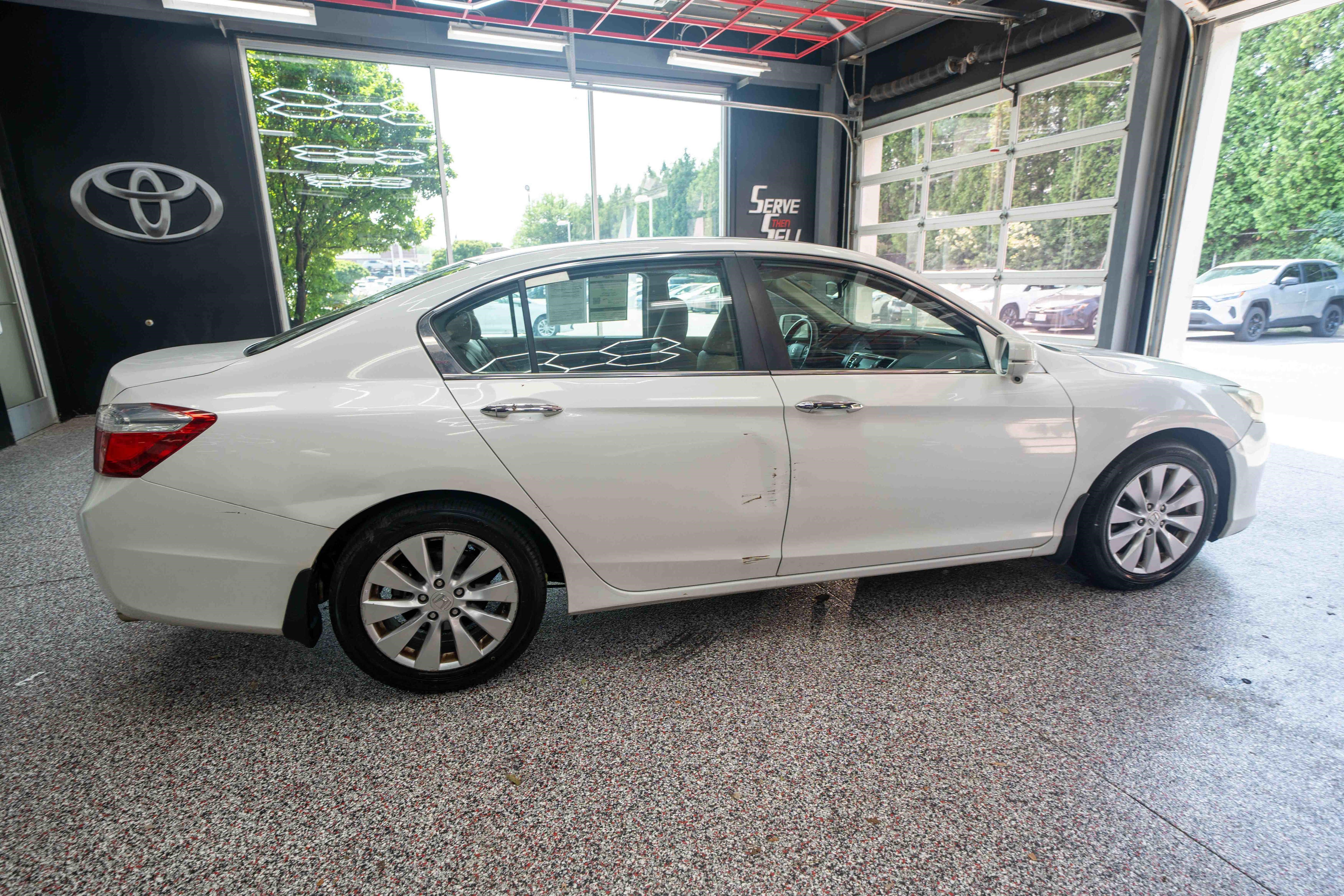 Used 2013 Honda Accord EX-L image 4