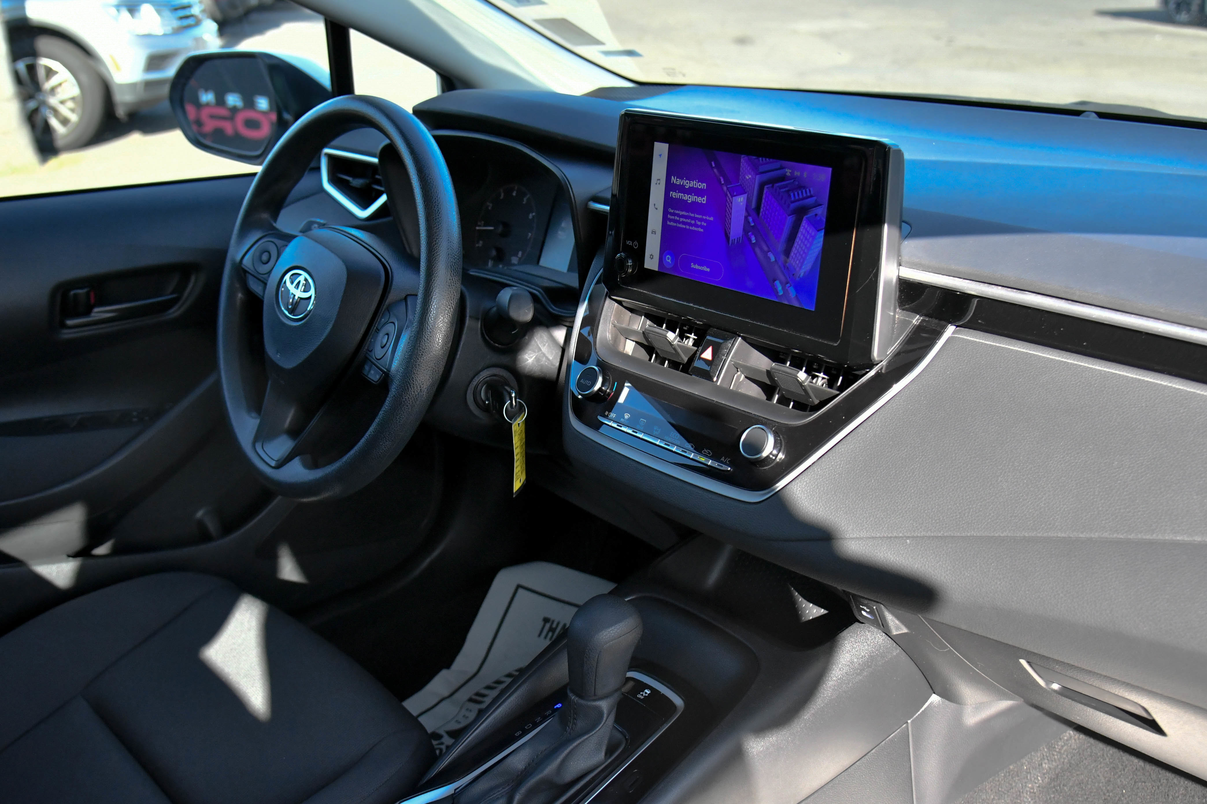 Used 2024 Toyota Corolla LE image 40