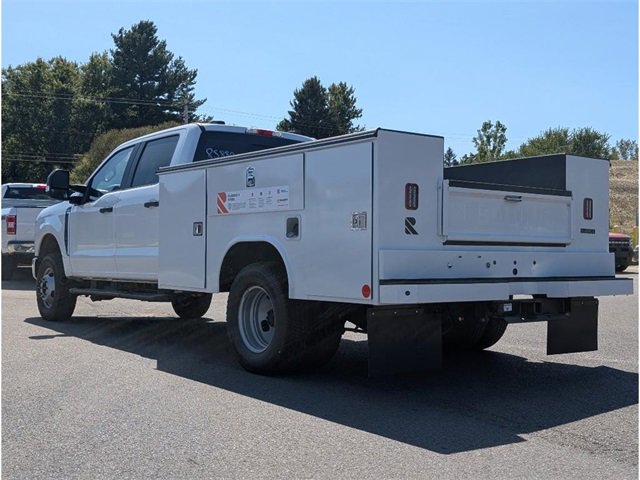 New 2025 Ford F350 XL w/ XL Chrome Package image 5