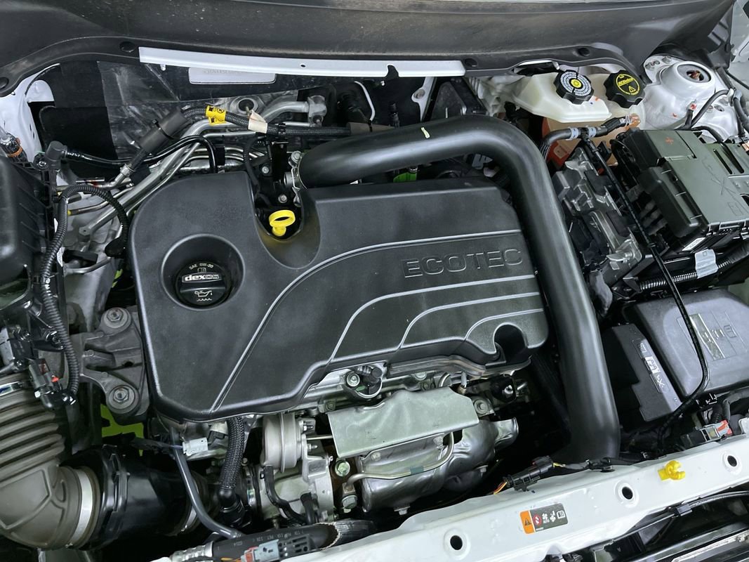 Used 2024 Chevrolet Equinox LS image 29