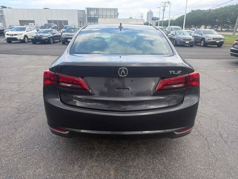 Used 2016 Acura TLX FWD image 8
