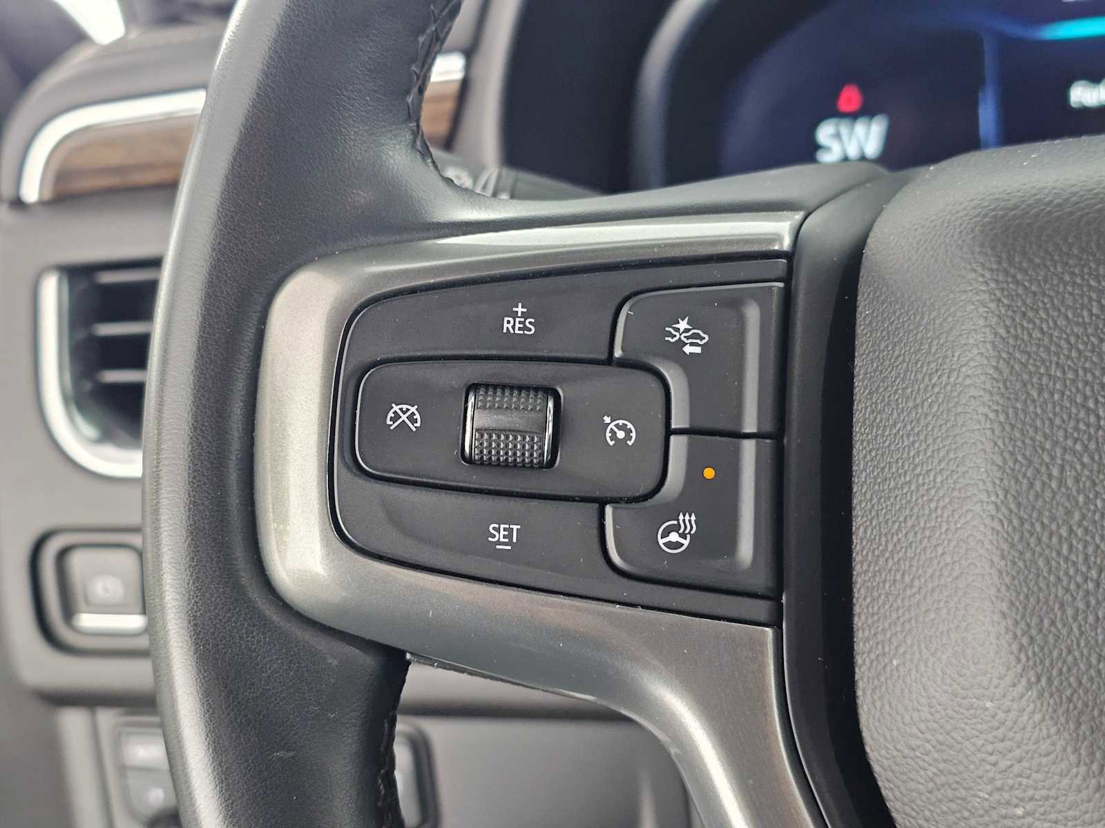 Used 2023 Chevrolet Tahoe Premier w/ Premium Package 2 image 29