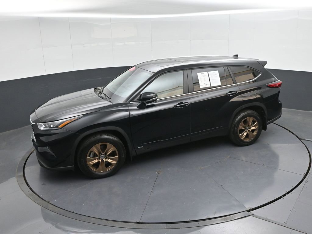 Used 2023 Toyota Highlander Bronze Edition image 45