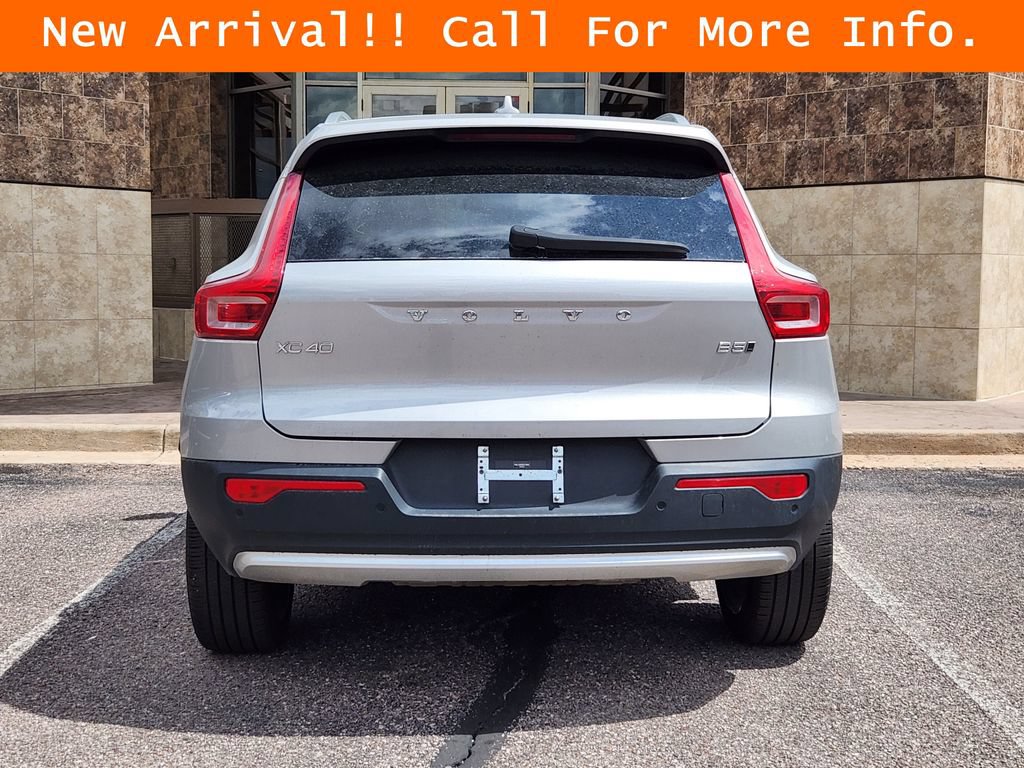 Used 2025 Volvo XC40 B5 Plus w/ Climate Package AWD/4WD image 5
