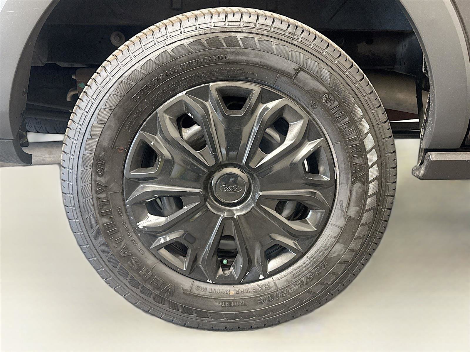 Used 2024 Ford Transit 350 XLT image 31