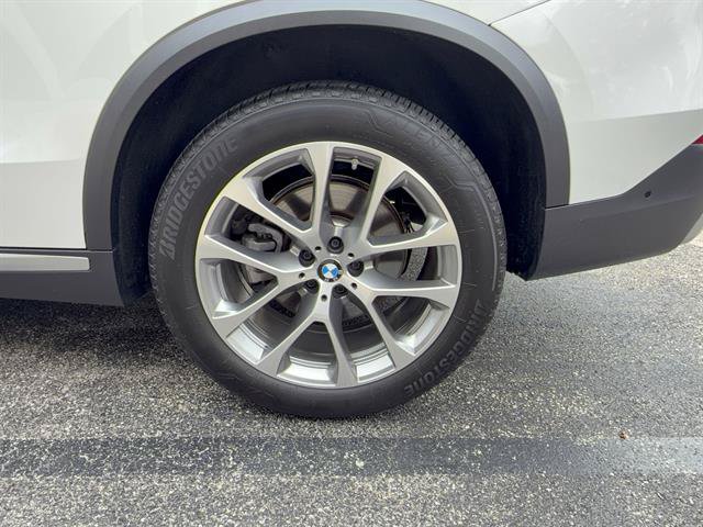 Used 2024 BMW X5 xDrive40i w/ Premium Package AWD/4WD image 28