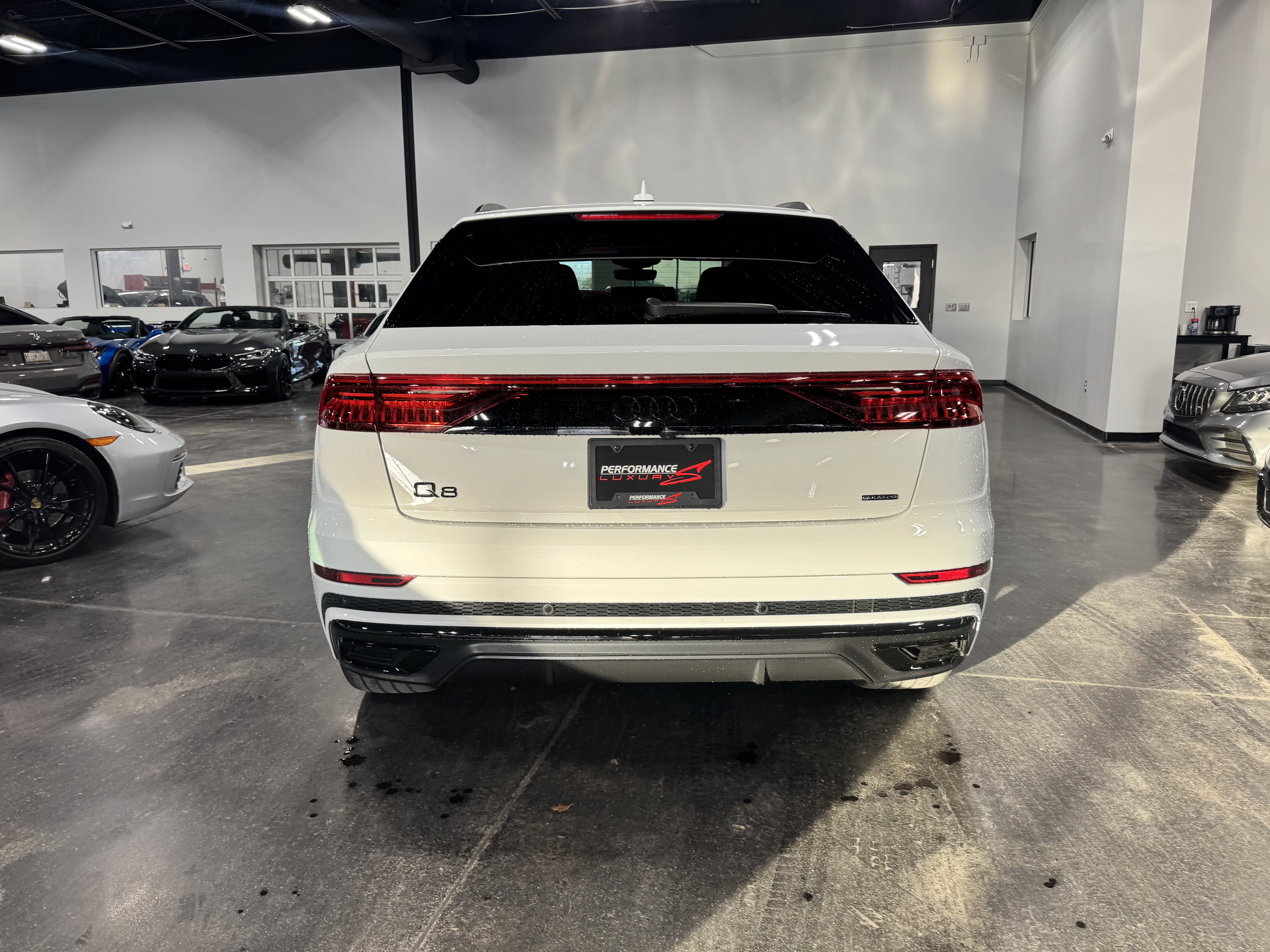 Used 2022 Audi Q8 Premium Plus w/ Premium Plus Package image 19