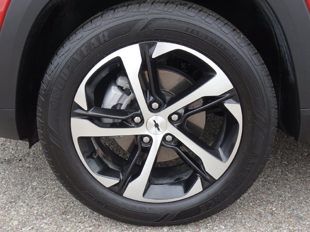 Used 2024 Chevrolet Trax RS w/ Driver Confidence Package FWD image 25