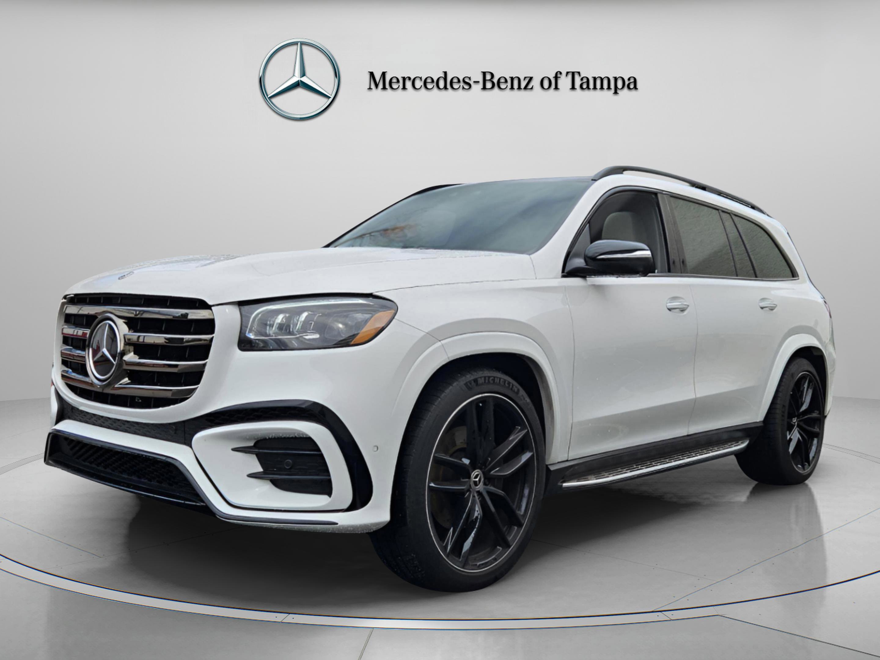 Used 2025 Mercedes-Benz GLS 450 4MATIC image 1