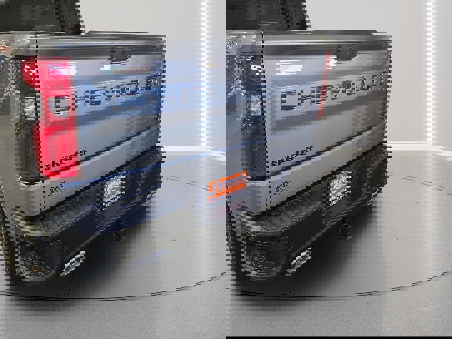 Used 2021 Chevrolet Silverado 1500 LT Trail Boss w/ Convenience Package II image 4