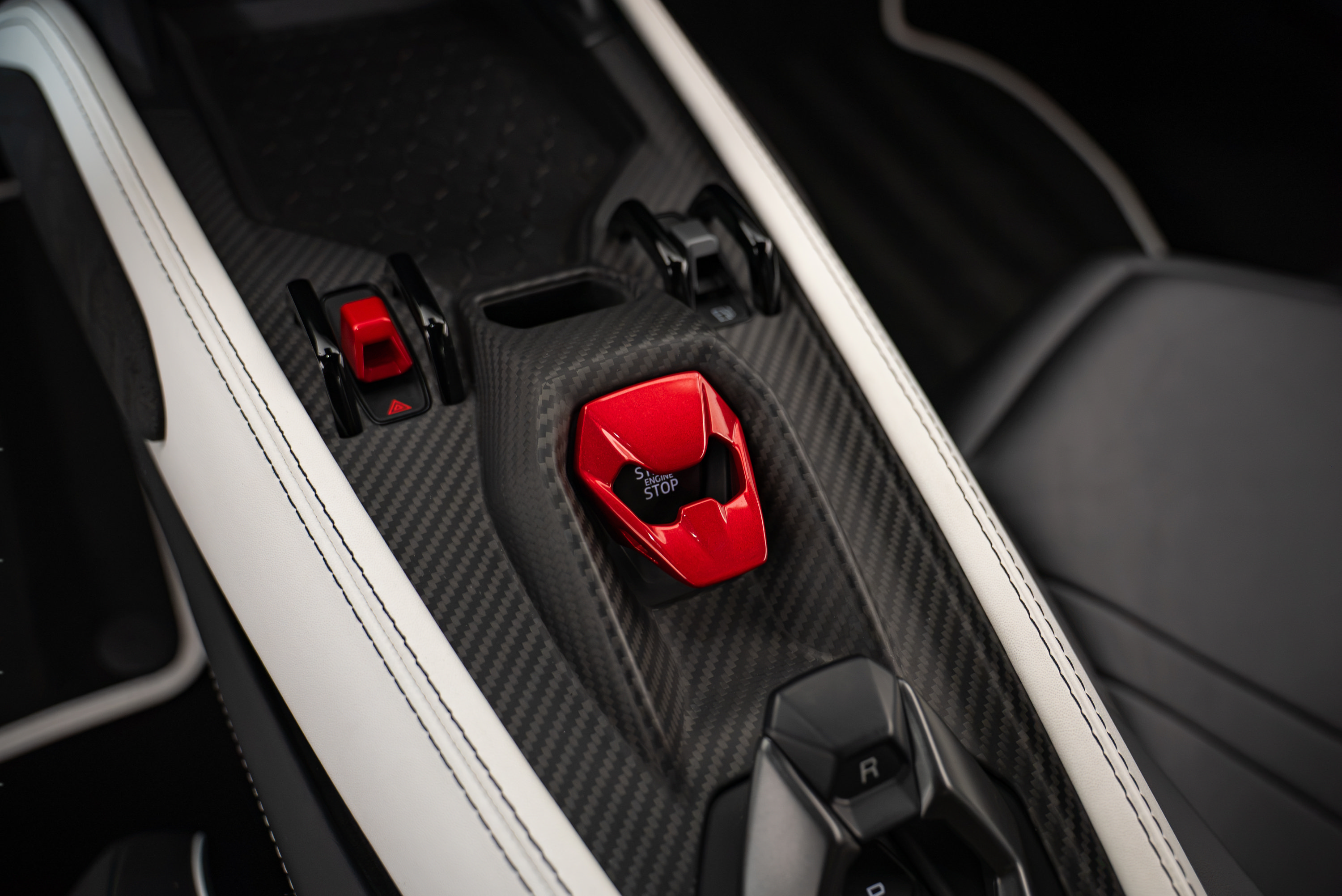 Used 2024 Lamborghini Revuelto AWD/4WD image 13